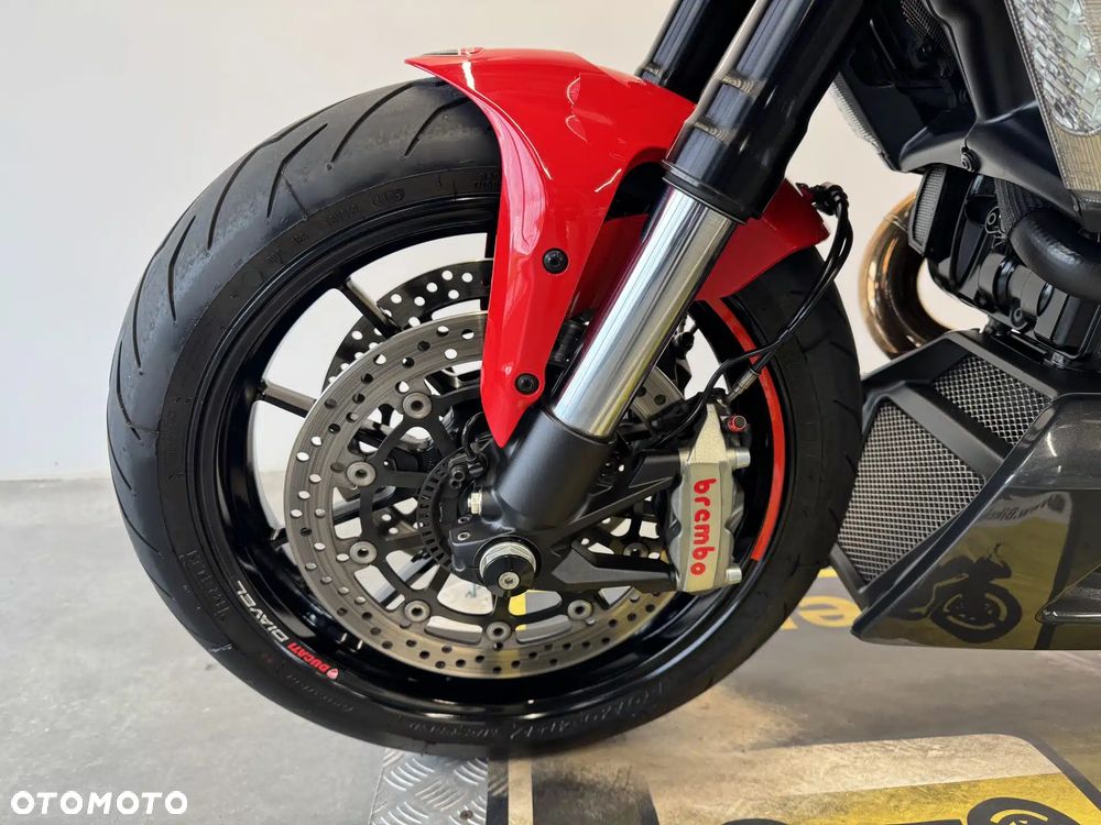 Ducati Diavel - 17