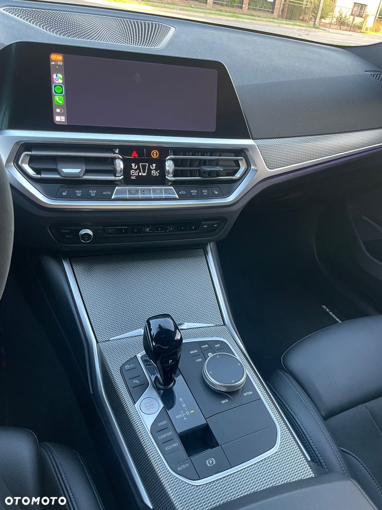 BMW Seria 3 330d xDrive M Sport sport - 17