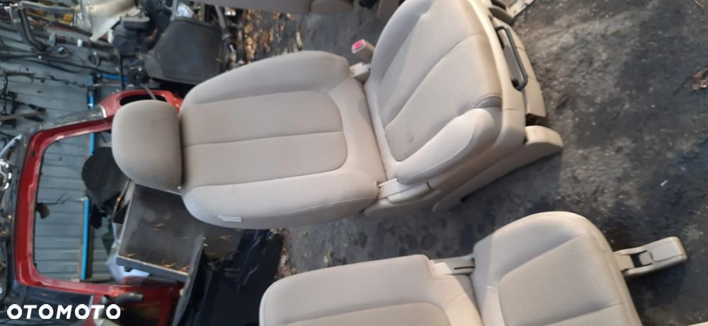KIA CARENS III Carens 3 2006-2012 Komplet tapicerki Siedzenia Fotele kanapy 7 miejsc  Kremowy - 17