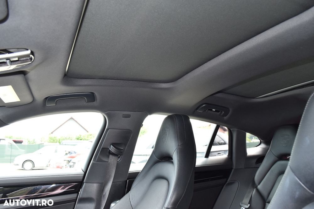 Porsche Panamera - 10
