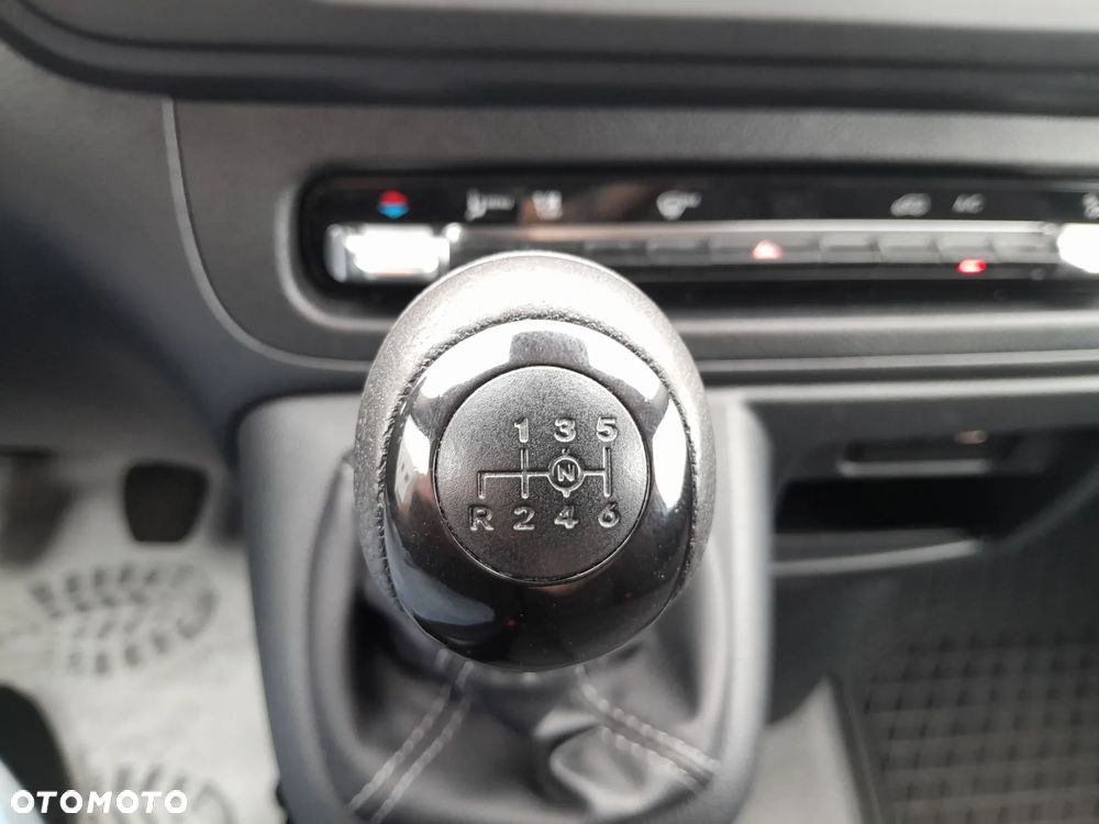 Mercedes-Benz Vito 114 - 13