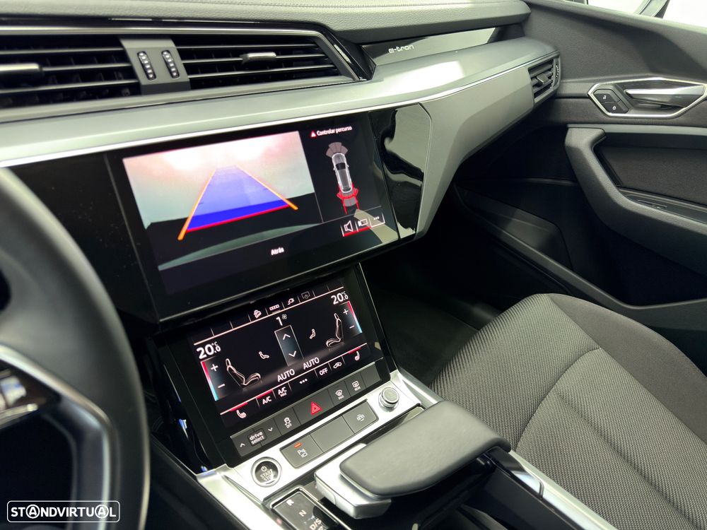 Audi Q8 e-Tron 50 quattro advanced - 32