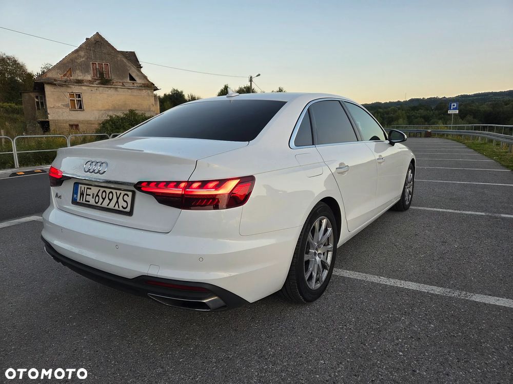 Audi A4 - 4