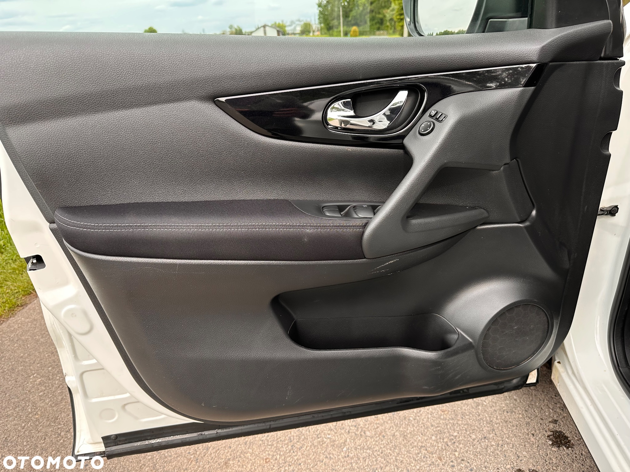Nissan Qashqai 1.6 DIG-T N-Connecta - 11