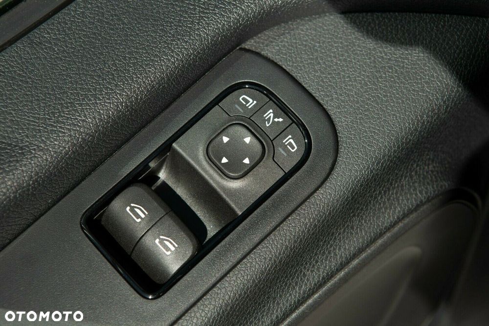 Mercedes-Benz Sprinter - 18