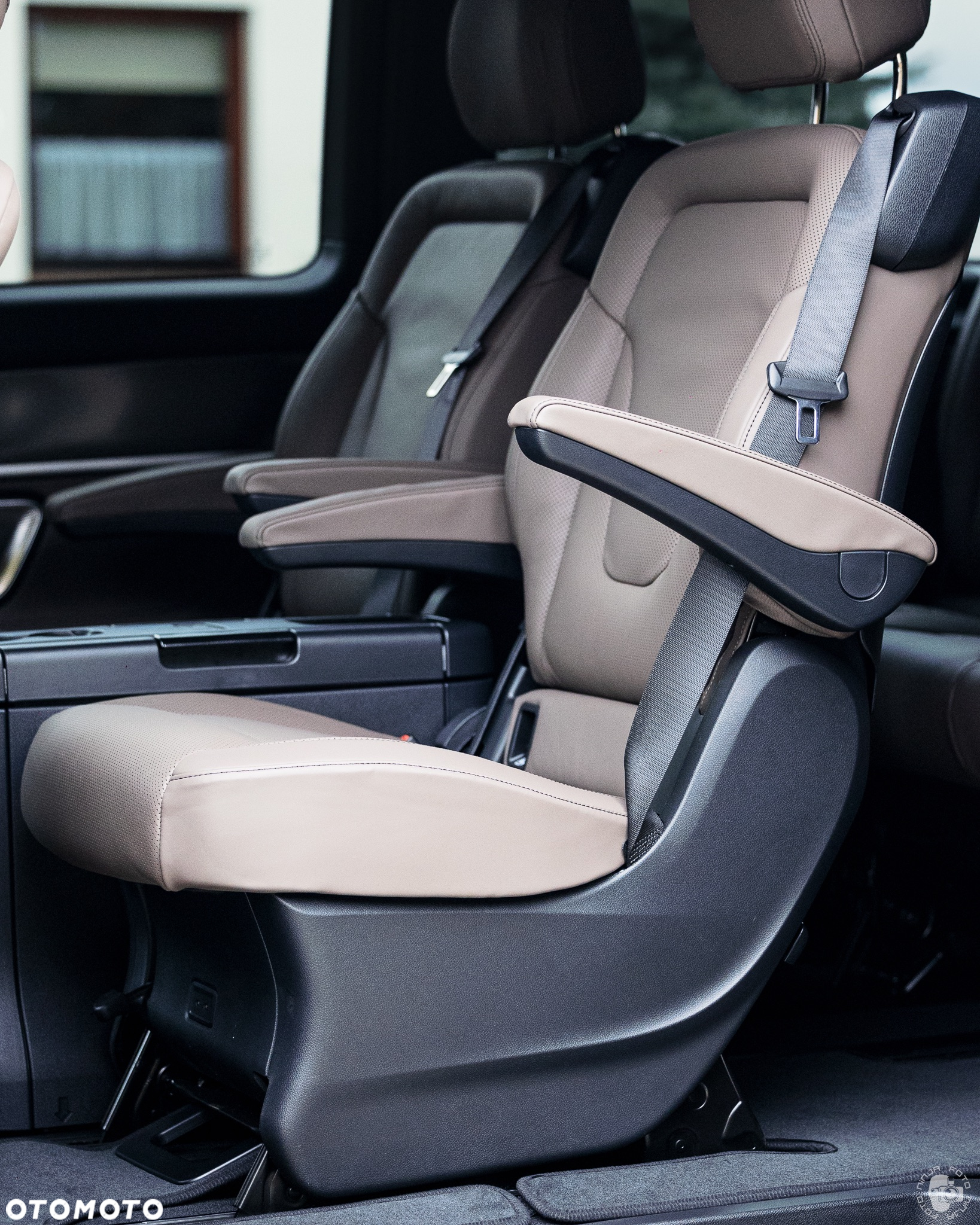 Mercedes-Benz Klasa V 300 d 9G-Tronic Exclusive (ekstra d³) - 16