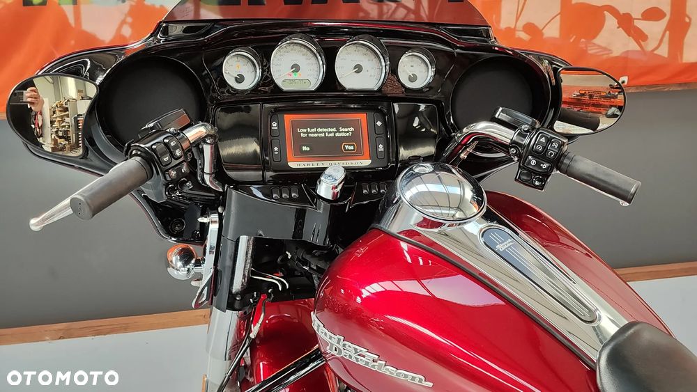Harley-Davidson Touring Street Glide - 32