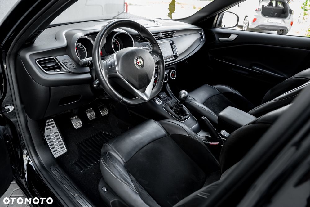 Alfa Romeo Giulietta 1.4 TB 16V Multiair Turismo - 16