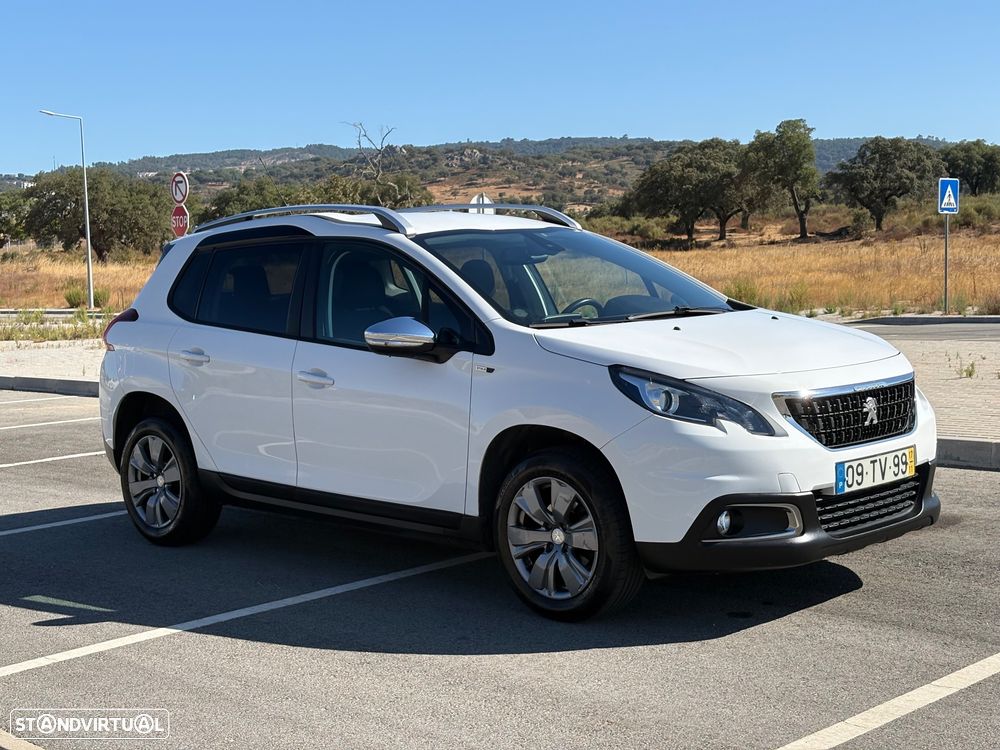Peugeot 2008 1.2 PureTech Style - 5