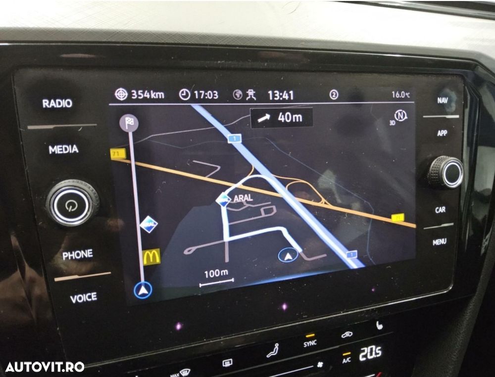 Volkswagen Passat 2.0 TDI SCR DSG Business - 8