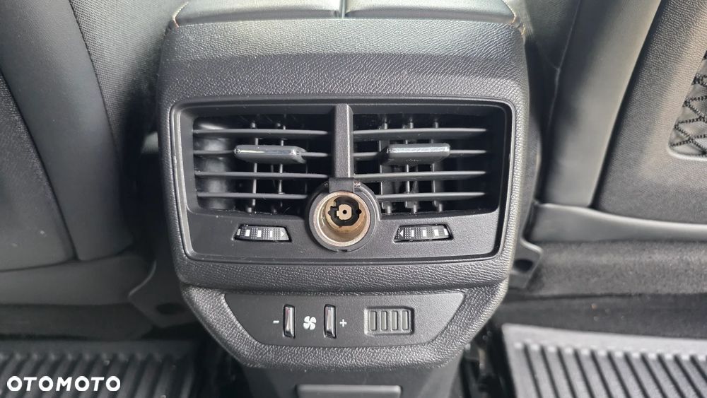 Peugeot 5008 - 23