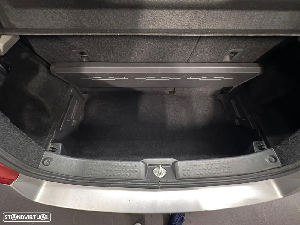 Suzuki Swift 1.3 DDiS Sport — fotografia 27