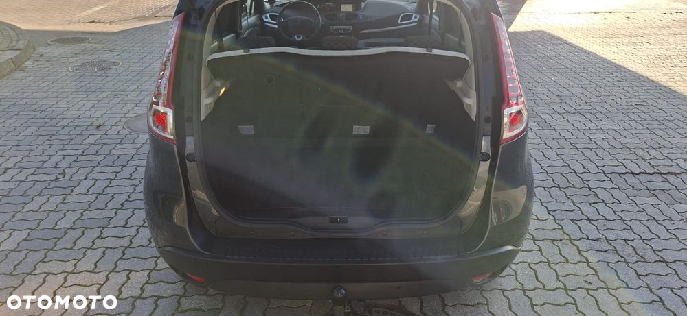 Renault Scenic 2.0 16V Privilege CVT - 28