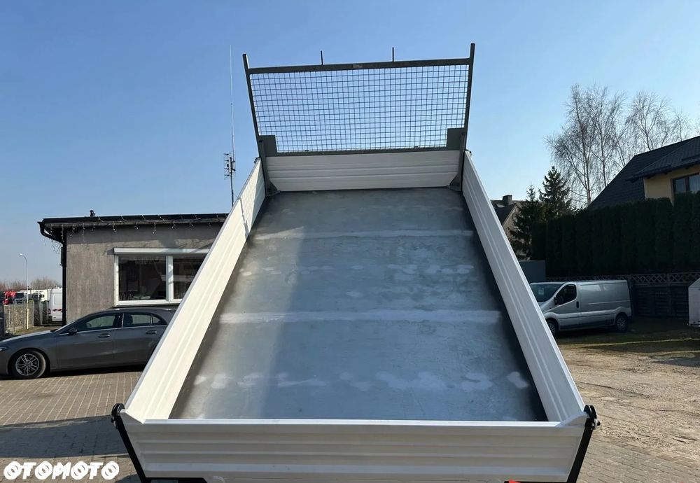 Mitsubishi FUSO WYWROTKA PIERWSZY WŁAŚCICIEL TYLKO 23777 km NOWA - 6