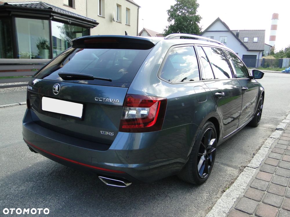 Skoda Octavia 2.0 TDI RS Challenge DSG - 12