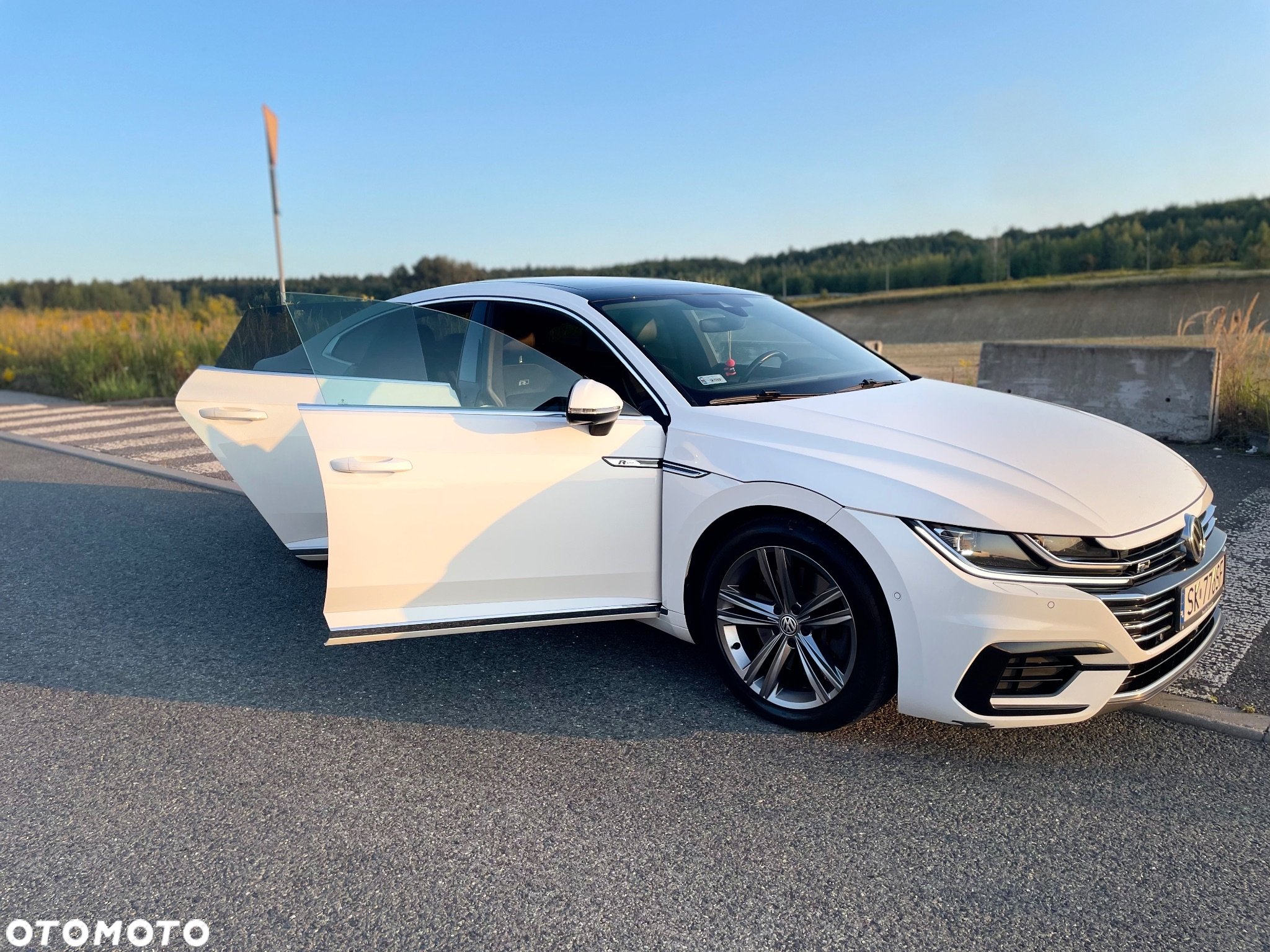 Volkswagen Arteon 2.0 TSI 4Motion R-Line DSG - 12