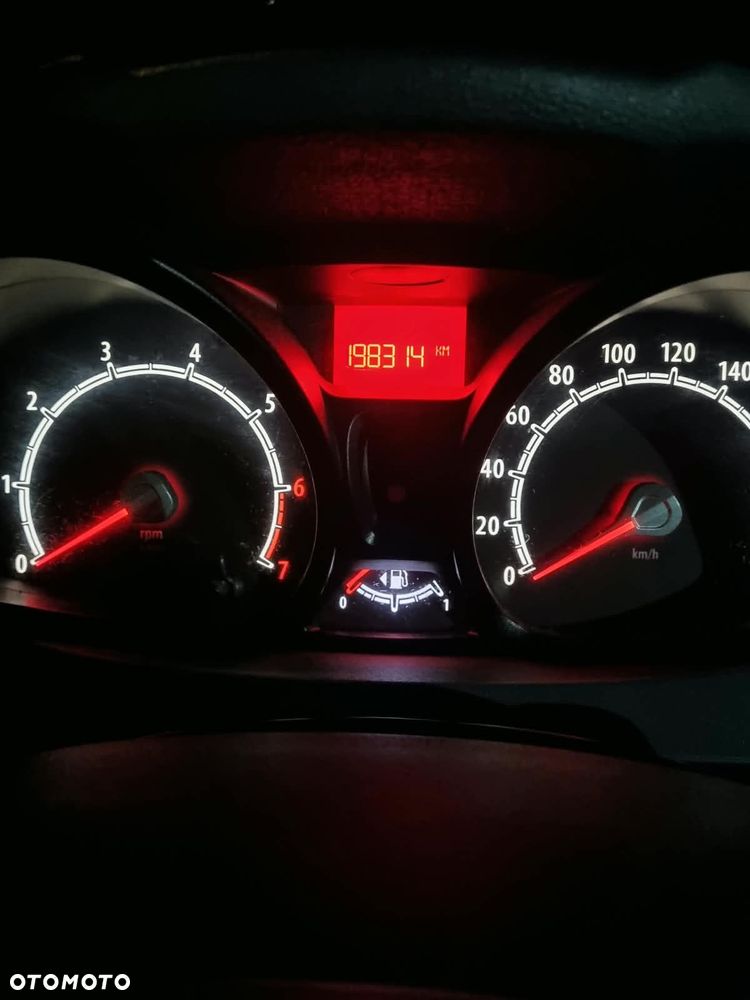Ford Fiesta 1.25 Ambiente EU5 - 5