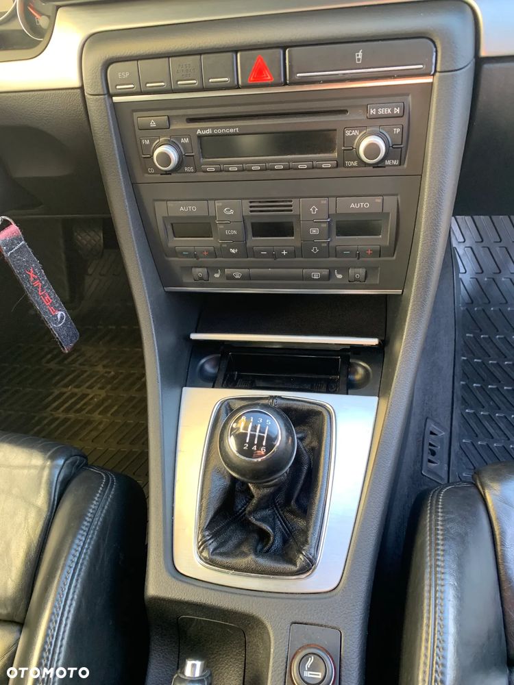 Audi A4 Avant 2.0 TDI DPF Quattro - 30