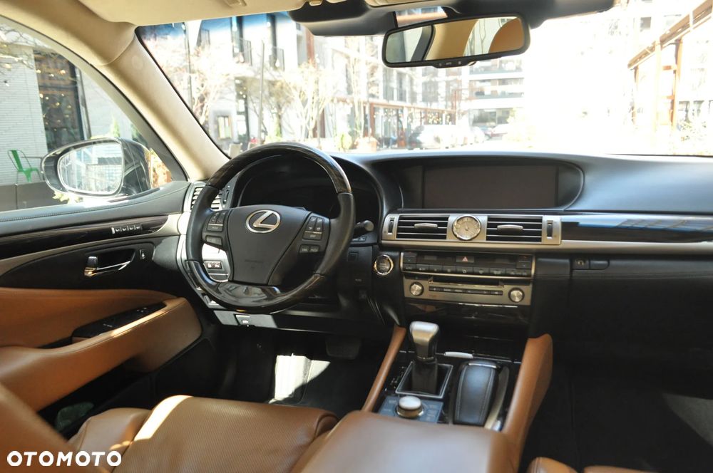 Lexus LS 460 Superior AWD EU6 - 1