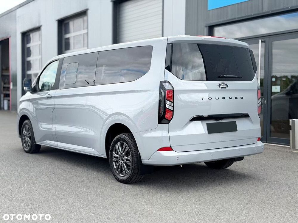 Ford Tourneo FORD TOURNEO CUSTOM TITANIUM 2.0 ECOBLUE 170KM A8 FWD 320 L2 - 4