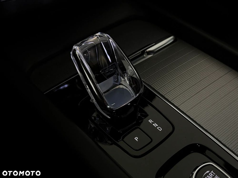 Volvo XC 60 B5 B AWD Plus Dark - 15