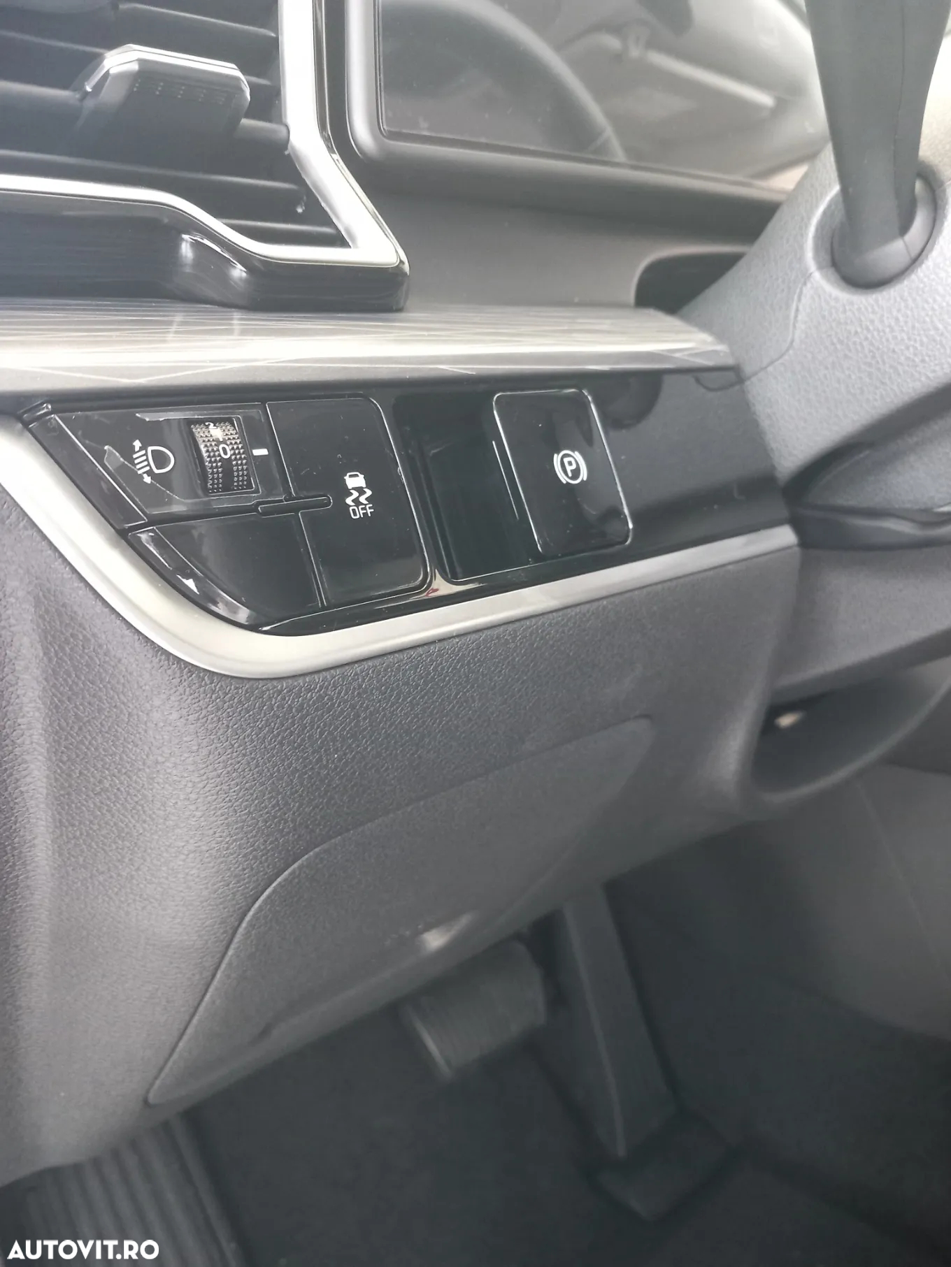 Kia Sportage 1.6 T-GDI 7DCT HP 4x2 MHEV Urban - 18