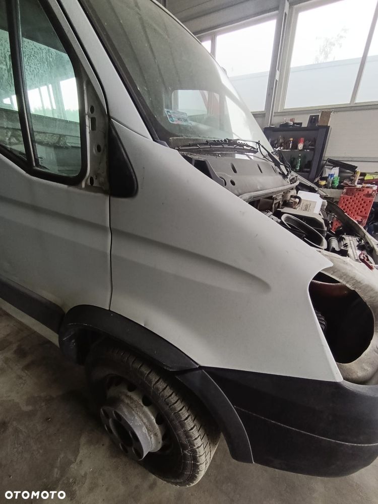 BŁOTNIK PRAWY PRZEDNI PRZÓD IVECO DAILY 06-14 - 1