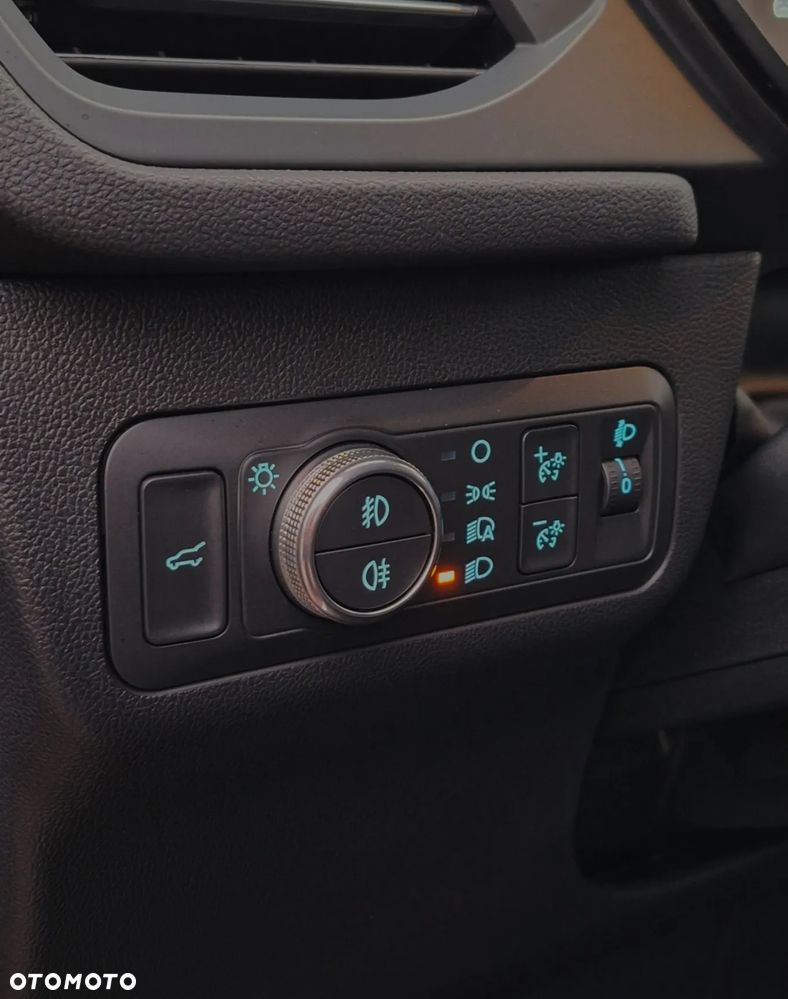 Ford Kuga 1.5 EcoBoost ST-LINE - 24