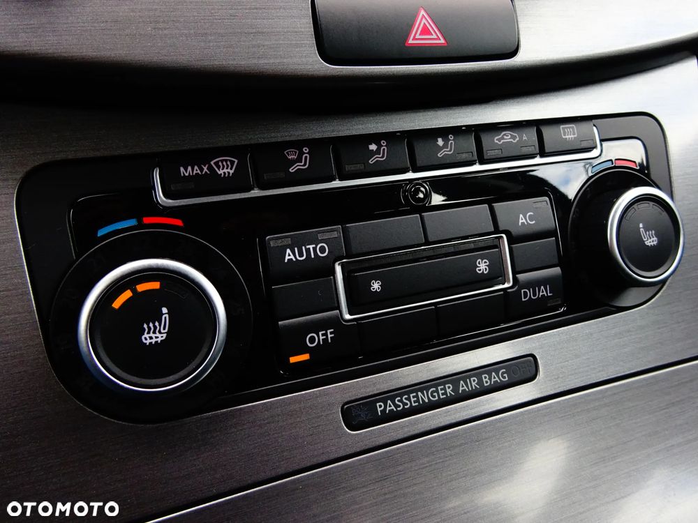 Volkswagen Passat - 14