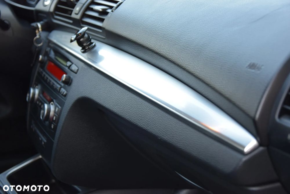 BMW Seria 1 120d DPF Edition Lifestyle - 29