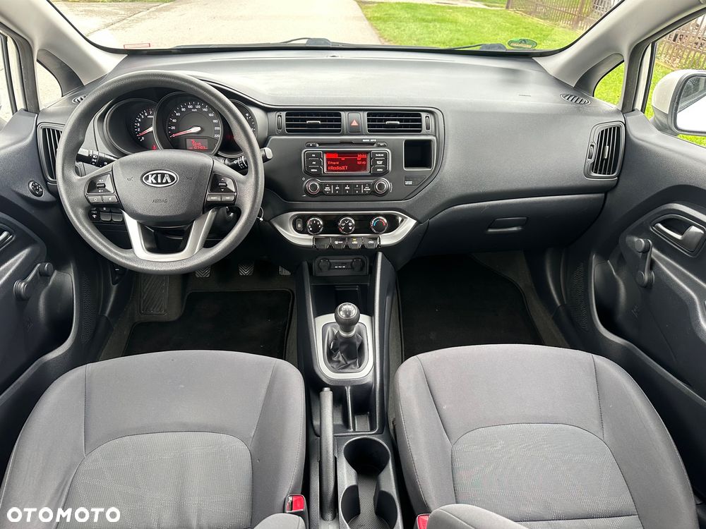 Kia Rio - 7