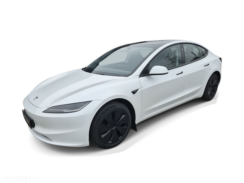 Tesla Model 3 - 1