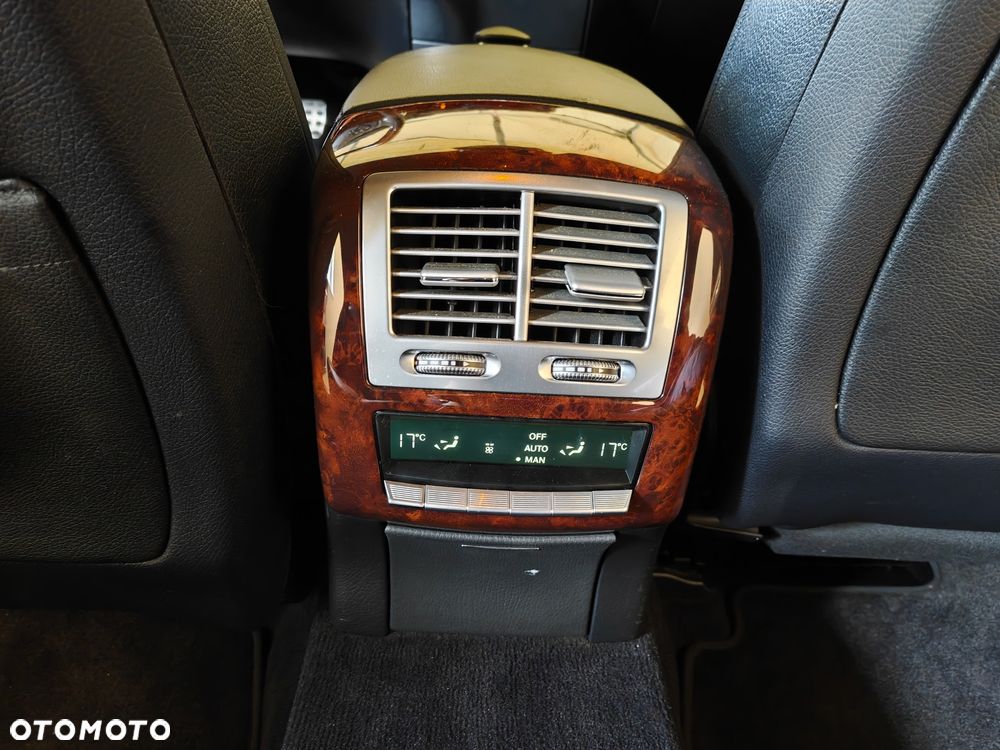 Mercedes-Benz Klasa S 500 L 4Matic 7G-TRONIC - 34