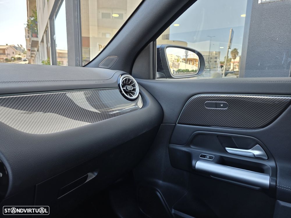 Mercedes-Benz GLA 250 e 8G-DCT Edition AMG Line - 29