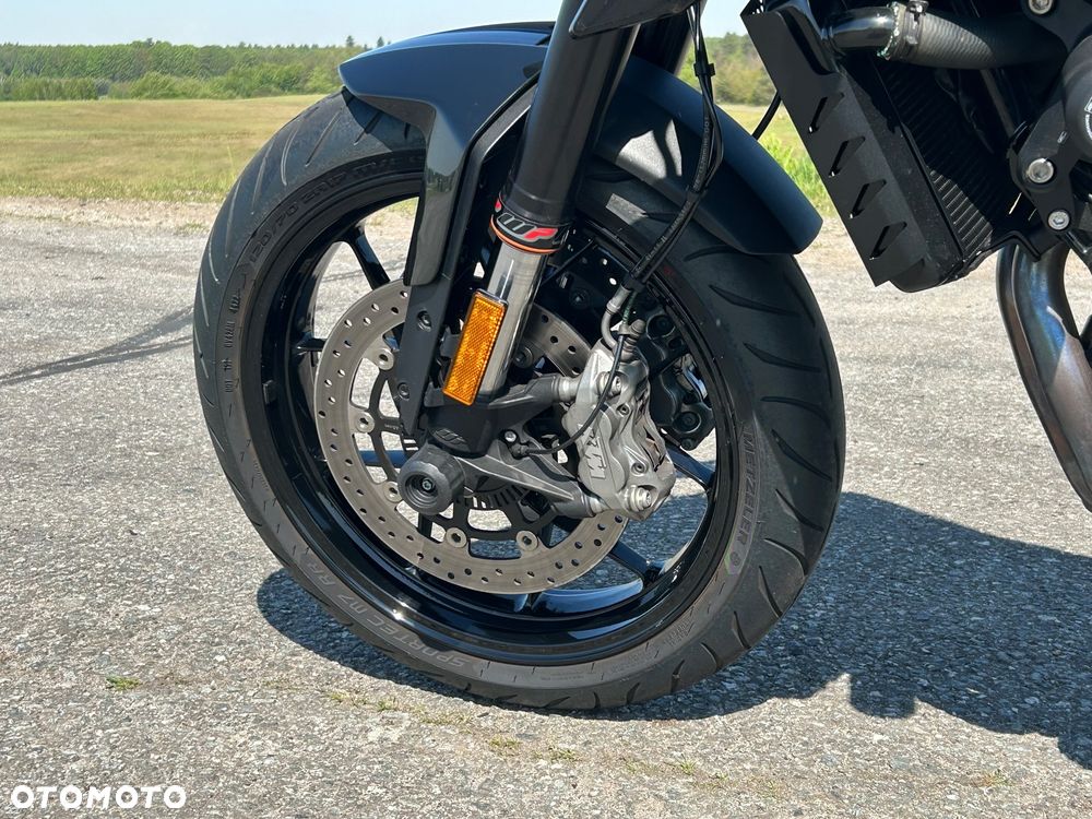 KTM Duke 790 - 8