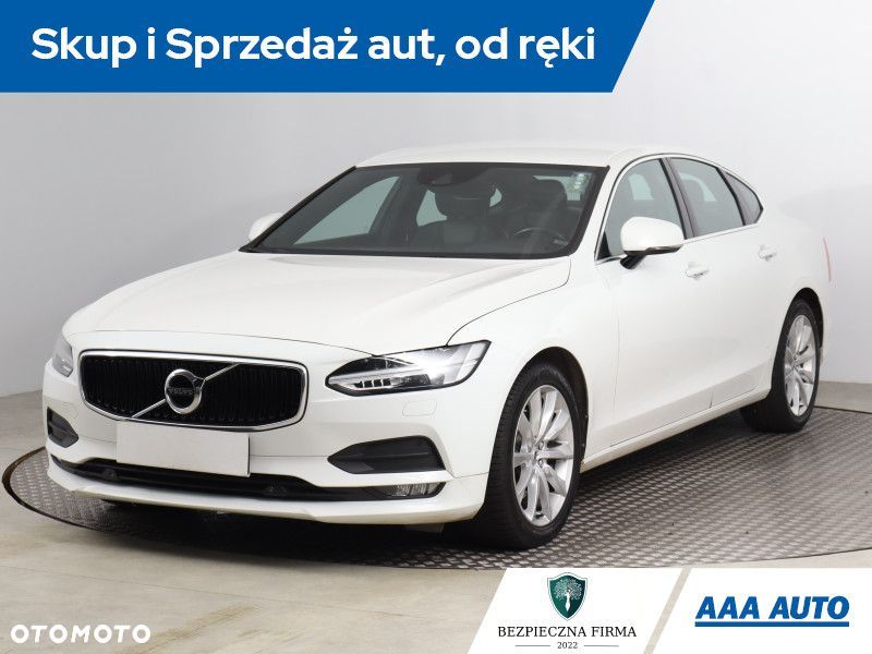 Volvo S90 - 2