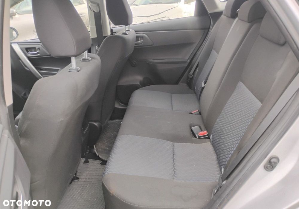 Toyota Auris - 10