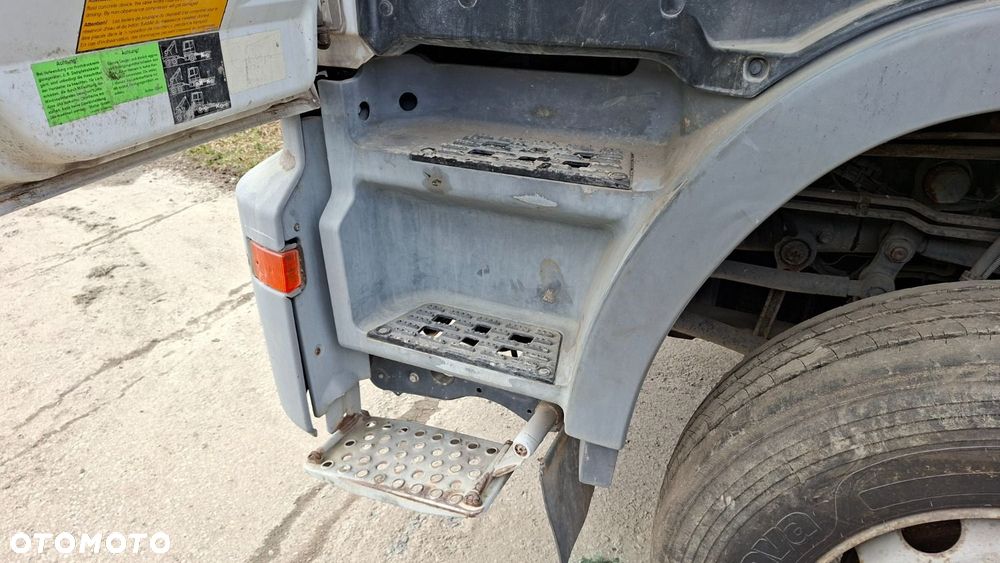 Versalift Actros 3241 B 8X4 + Schwing Fbp 24-125 - 10