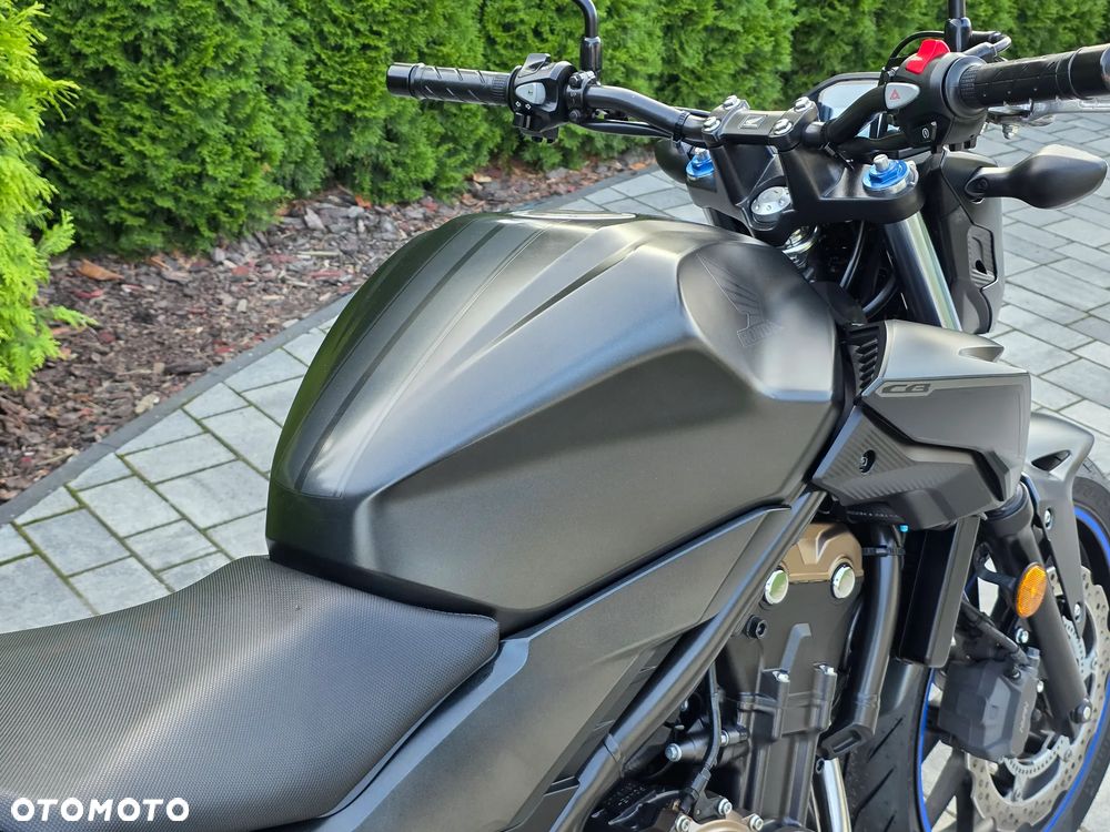 Honda CB - 10