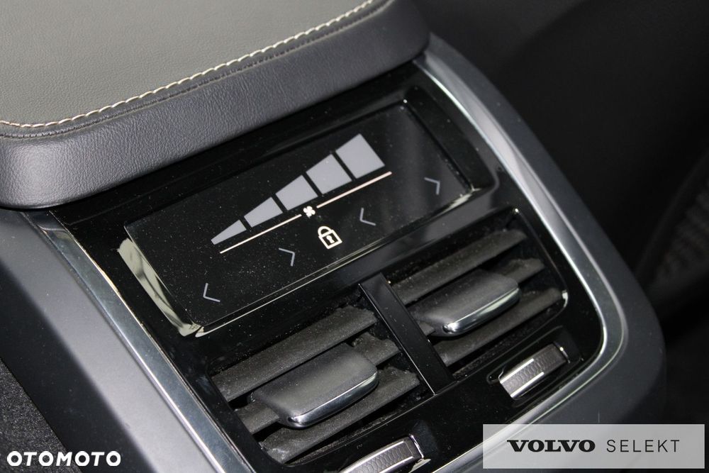 Volvo XC 90 - 16