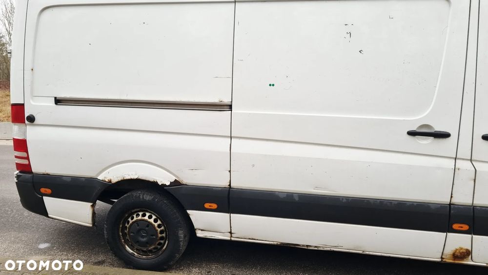 Mercedes-Benz Sprinter - 9