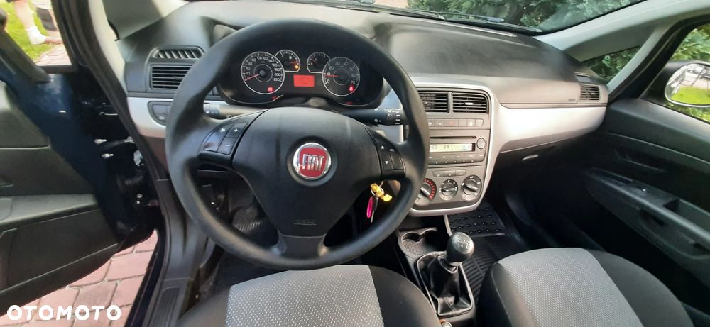 Fiat Grande Punto - 6