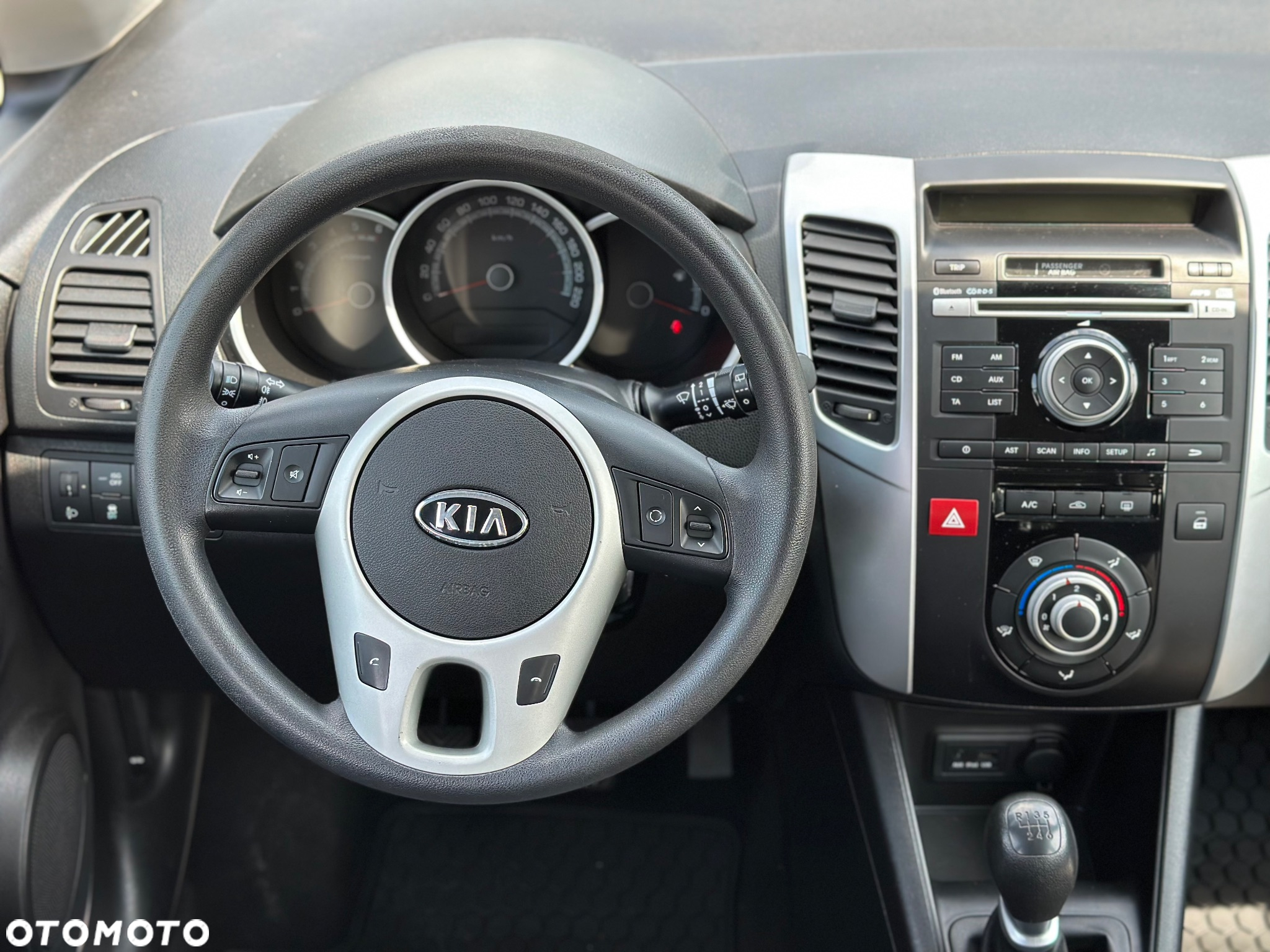 Kia Venga 1.6 CRDi 128 Vision - 22