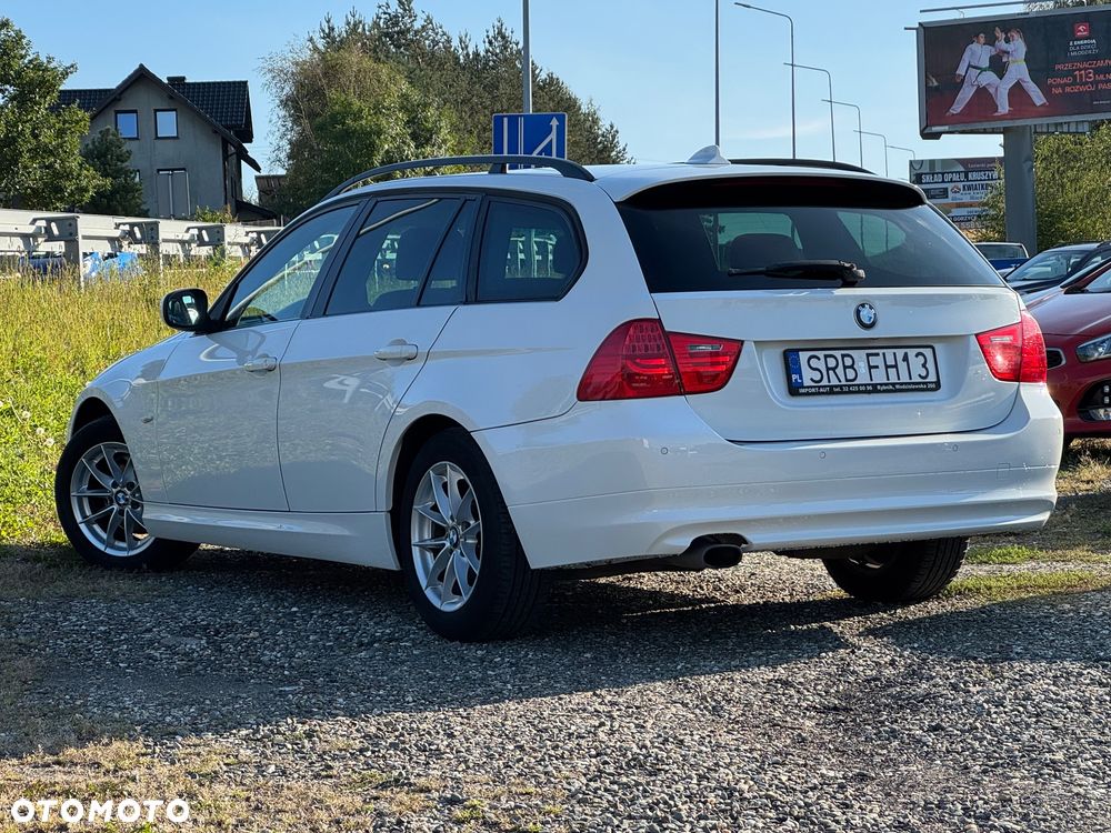 BMW Seria 3 2009 photo 5