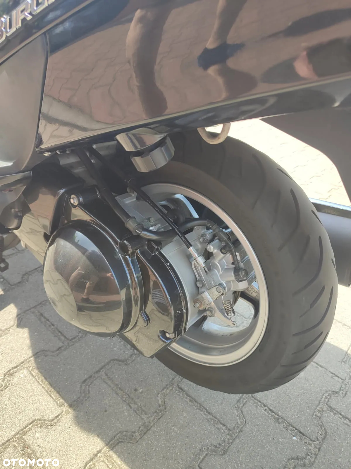 Suzuki Burgman - 4