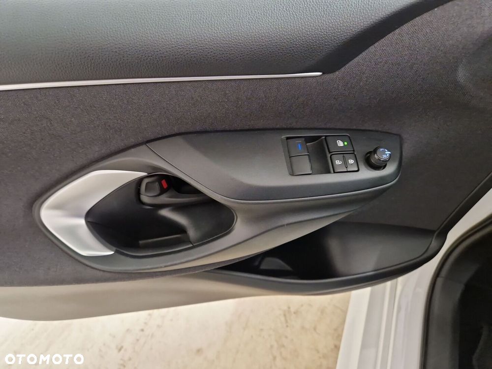 Toyota Yaris - 22