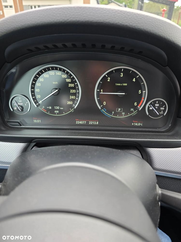 BMW Seria 5 - 12