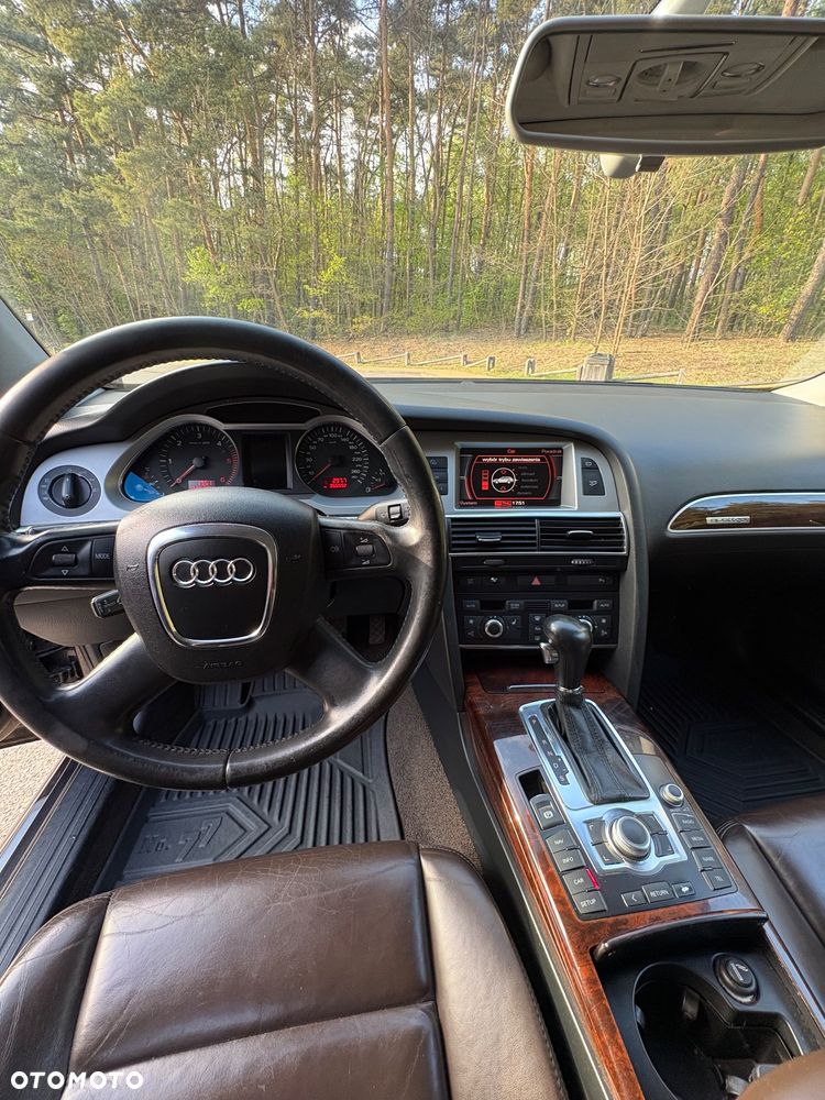 Audi A6 Allroad - 26