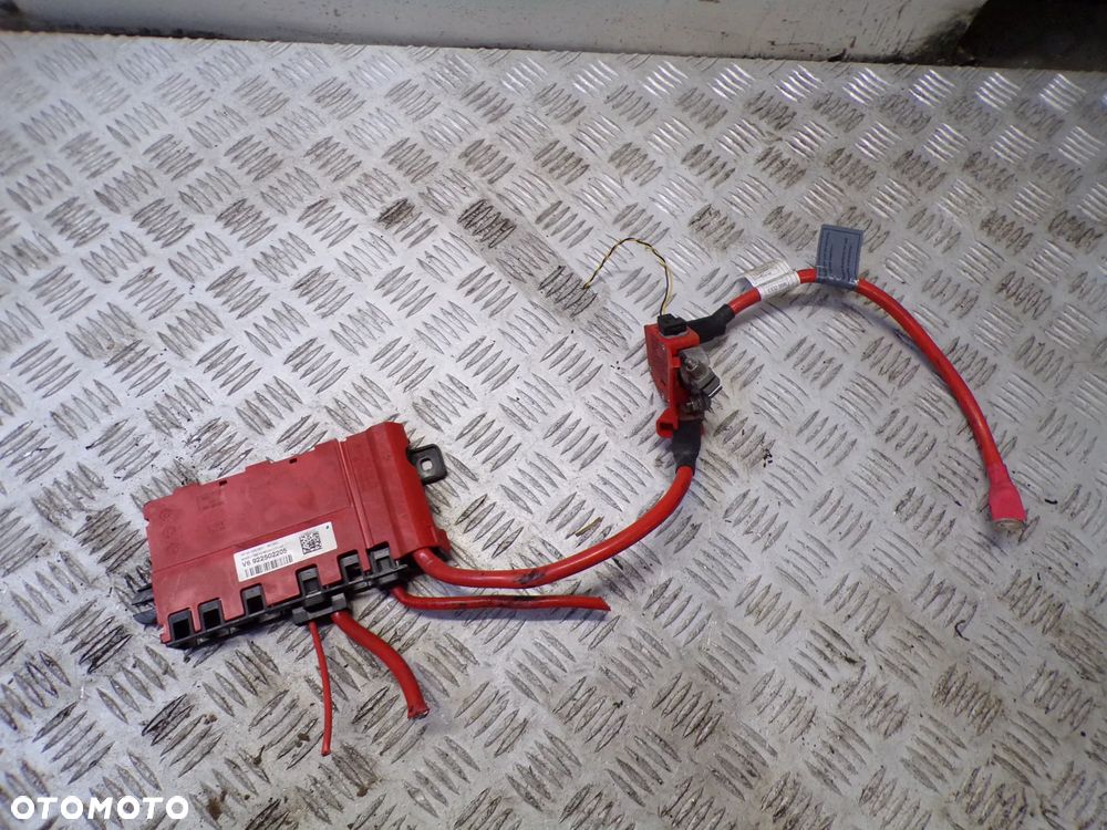 KLEMA PLUSOWA BMW F31 - 1