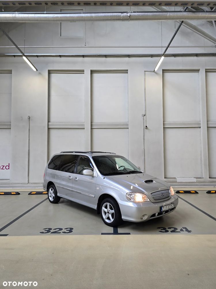 Kia Carnival 2.9 CRDi / Voyage - 14
